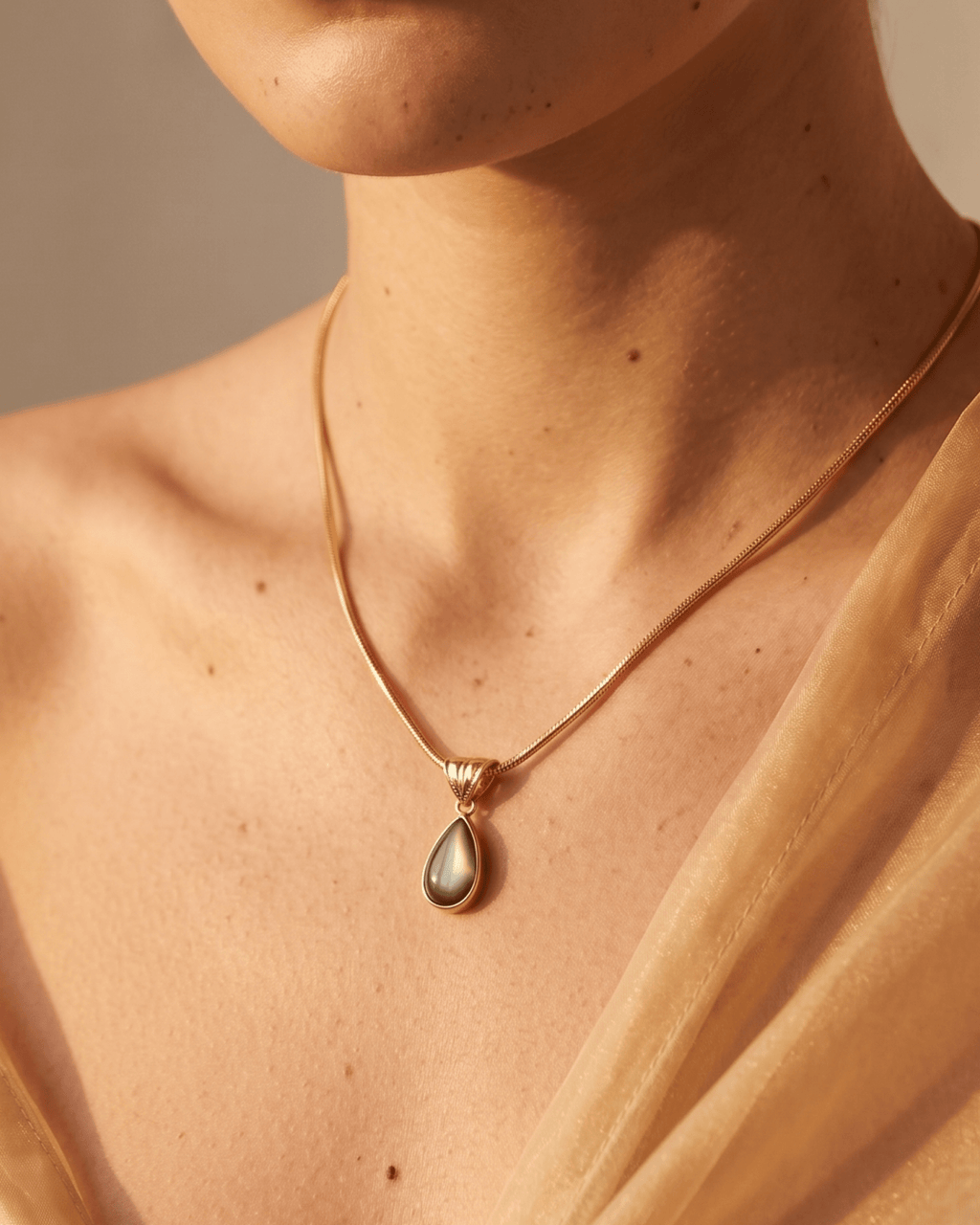 Peak necklace - SUNO